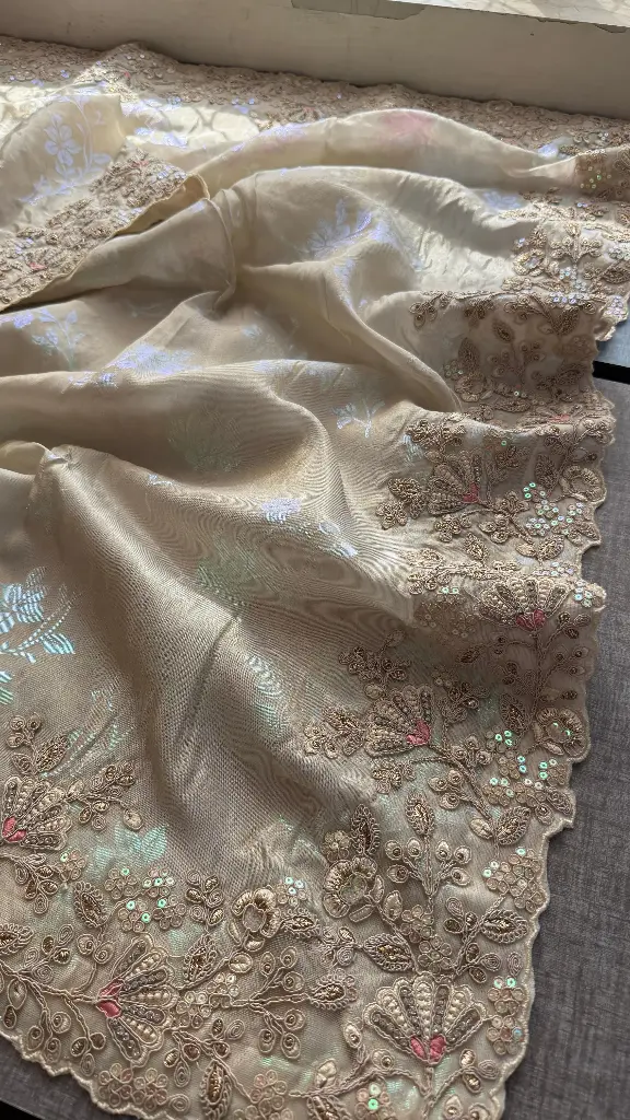 Timeless Elegance in Every Weave (Cream)