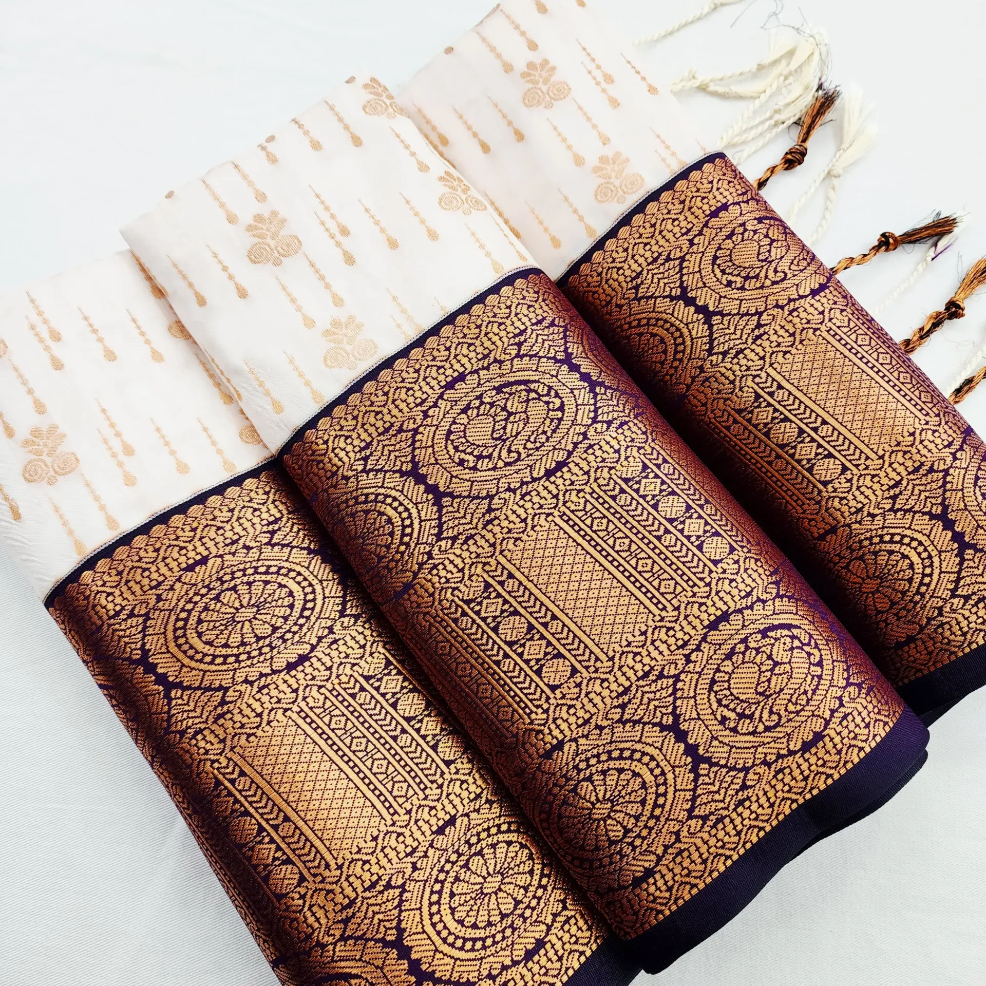 Kanchipuram Blended Soft Silk Sarees (White)